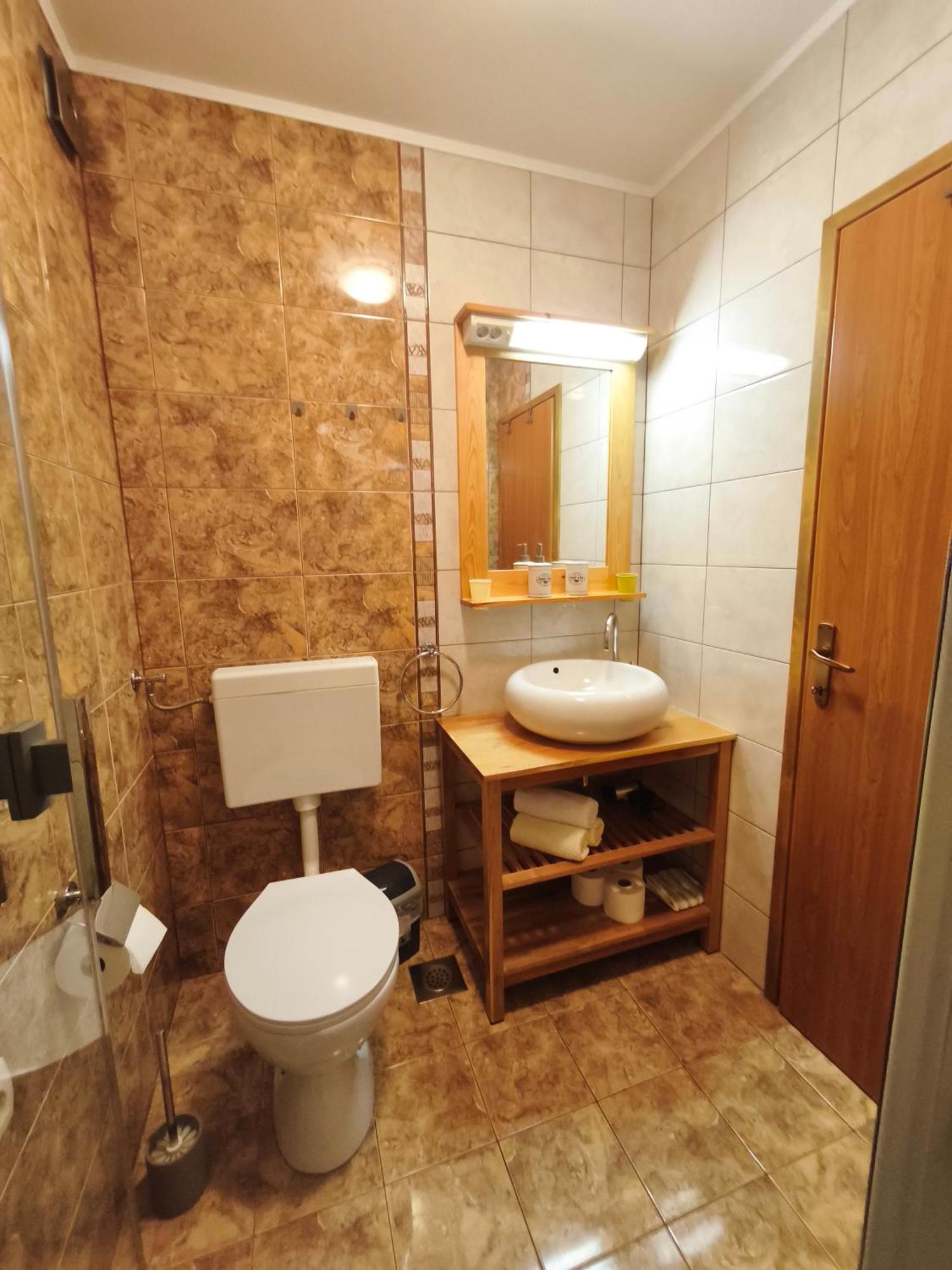 Apartments Rustica Makarska Exterior foto